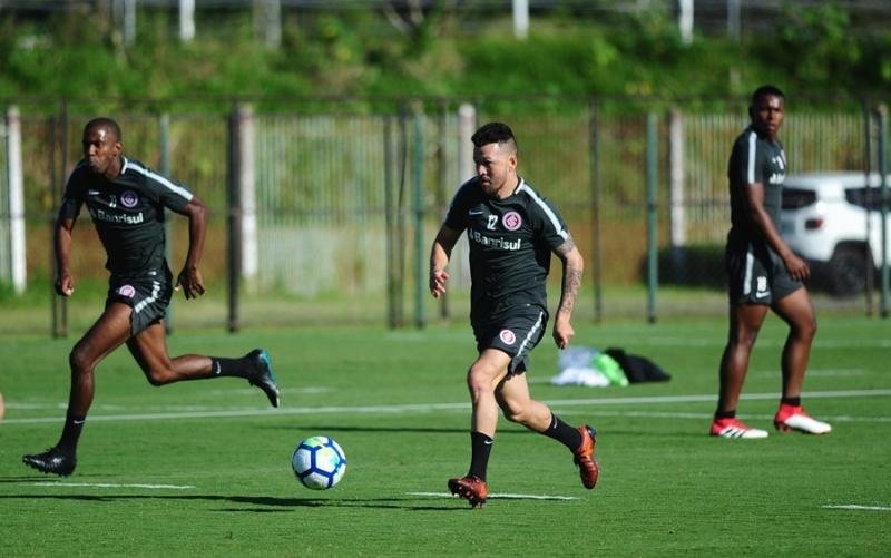 Rossi poder&aacute; estrear pelo Inter diante do Cianorte