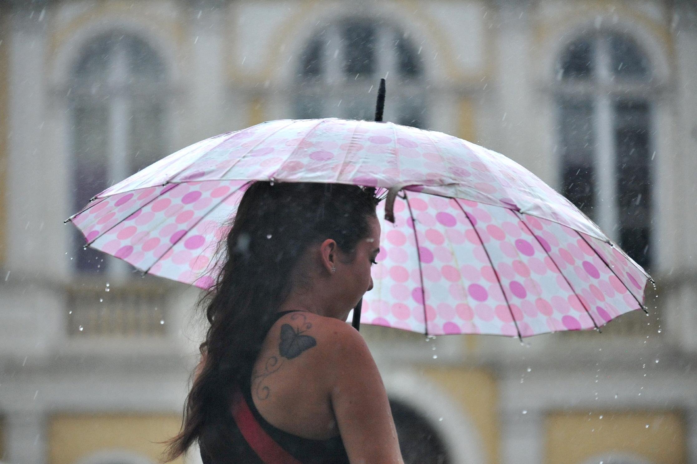 Chuva avan&ccedil;a pelo RS nesta quarta-feira