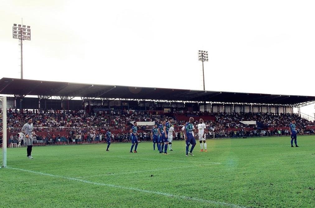 Gramado ruim e casa cheia s&atilde;o os desafios do Inter contra Cianorte 
