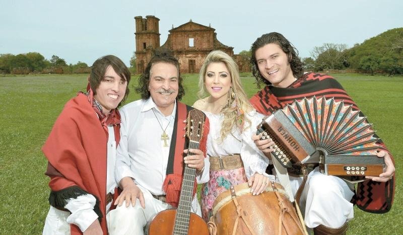 M&uacute;sico nativista canta coisas de seu passado e de outros missioneiros