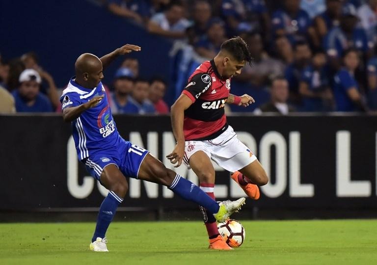 Jovem promessa Vin&iacute;cius J&uacute;nior mudou a hist&oacute;ria da partida com dois belos gols