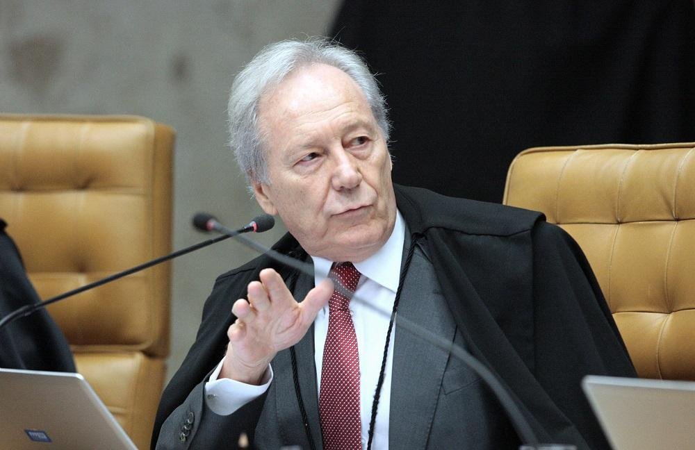Ministro decidiu que mat&eacute;ria deve ser analisada diretamente pelos 11 membros do Supremo