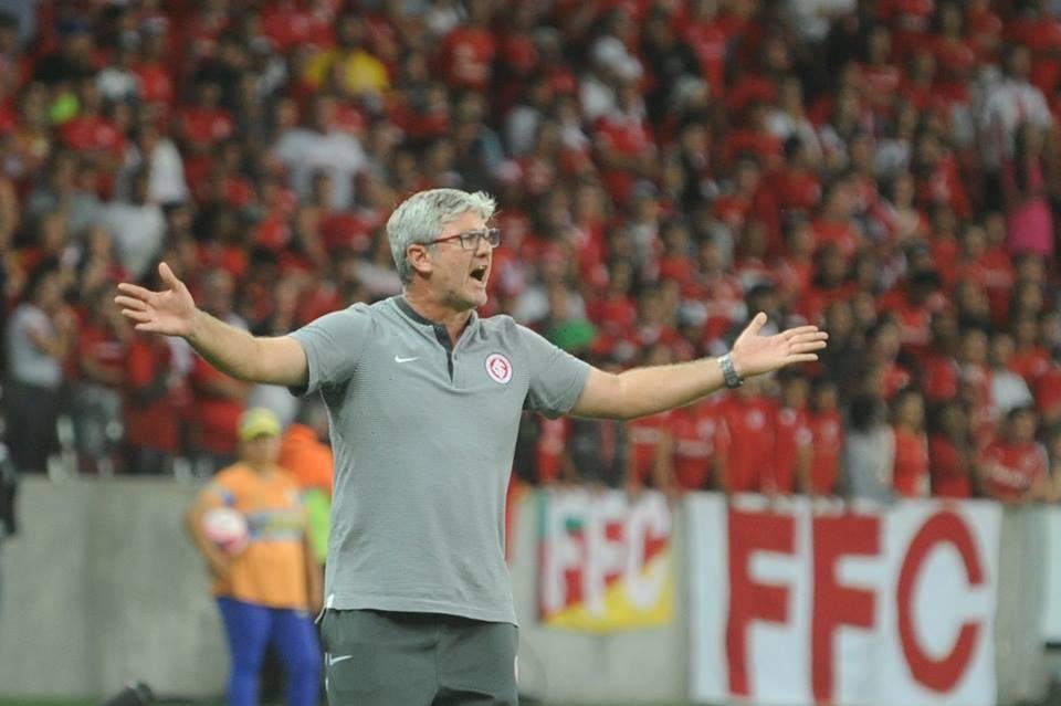 Odair admitiu al&iacute;vio com primeira vit&oacute;ria em Gre-Nal