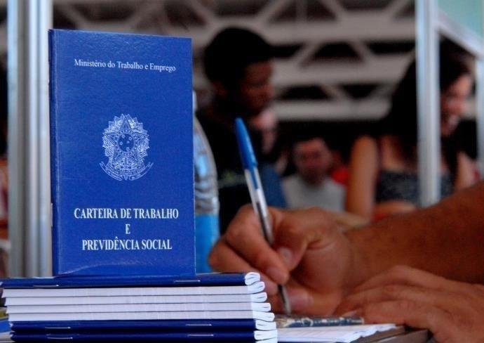 Saldo de emprego formal foi positivo em 61.188 vagas em fevereiro