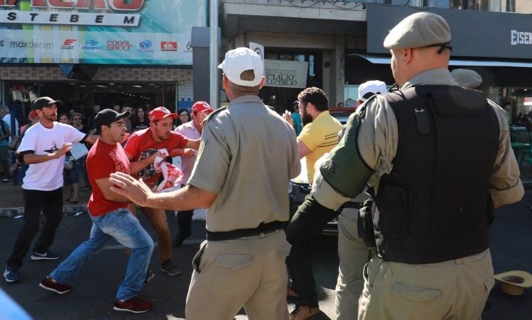 Lula criticou excessos em protestos contra sua caravana