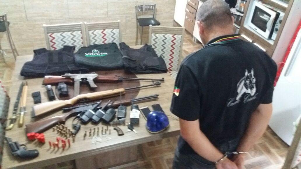 Armamento estava escondido em funer&aacute;ria em Sapucaia do Sul
