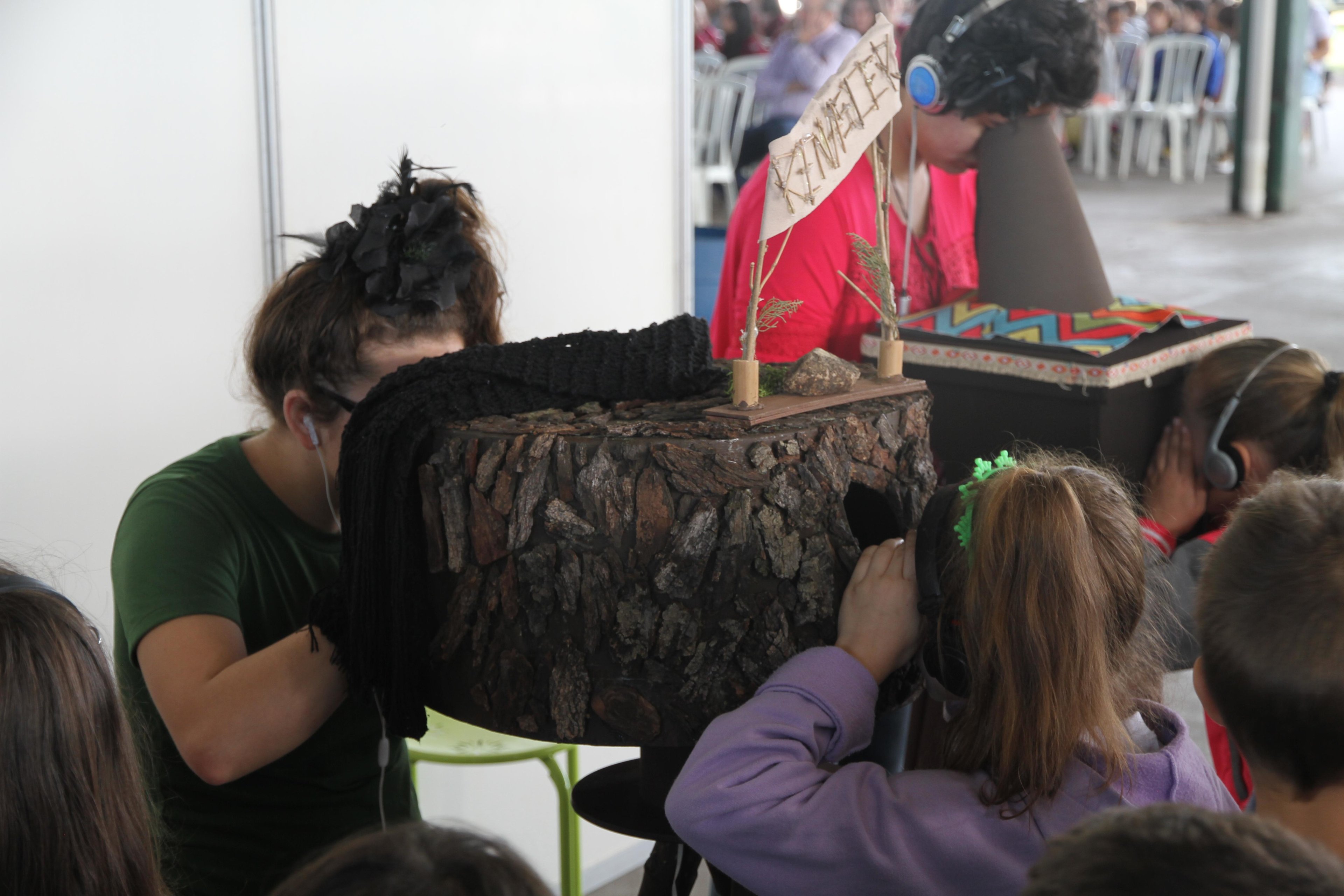 O evento ocorre no Espa&ccedil;o Cultural Entre Linhas
