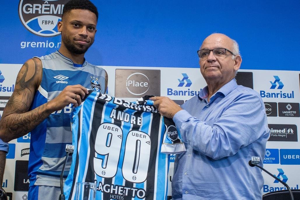 Andr&eacute; se diz ansioso por jogar com Arthur e Luan	