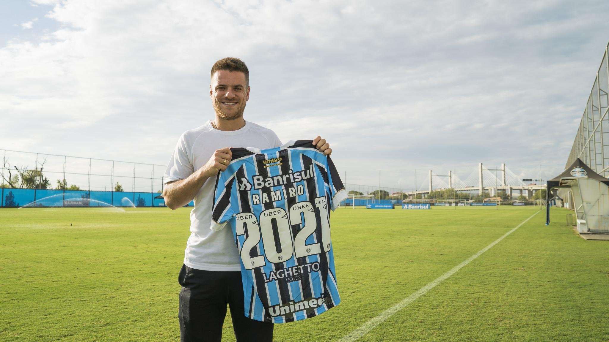 Ramiro renovou contrato at&eacute; dezembro de 2021