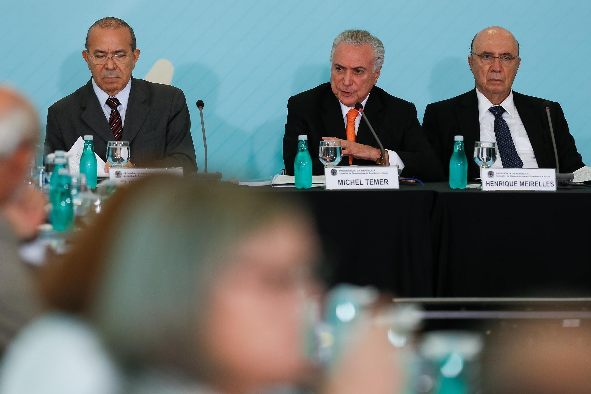 N&uacute;mero de ministras caiu no Brasil, ressalta levantamento