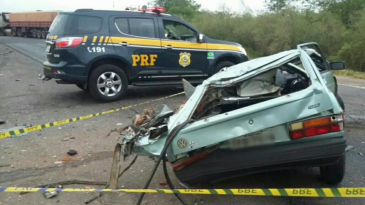 Colis&atilde;o frontal aconteceu no km 333 da BR 392