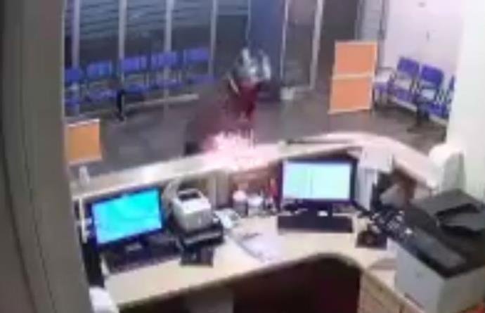 Homem teria cometido crime ap&oacute;s demora e n&atilde;o atendimento do filho no local