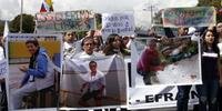 Canal de TV da Colômbia exibe vídeo de jornalistas equatorianos sequestrados