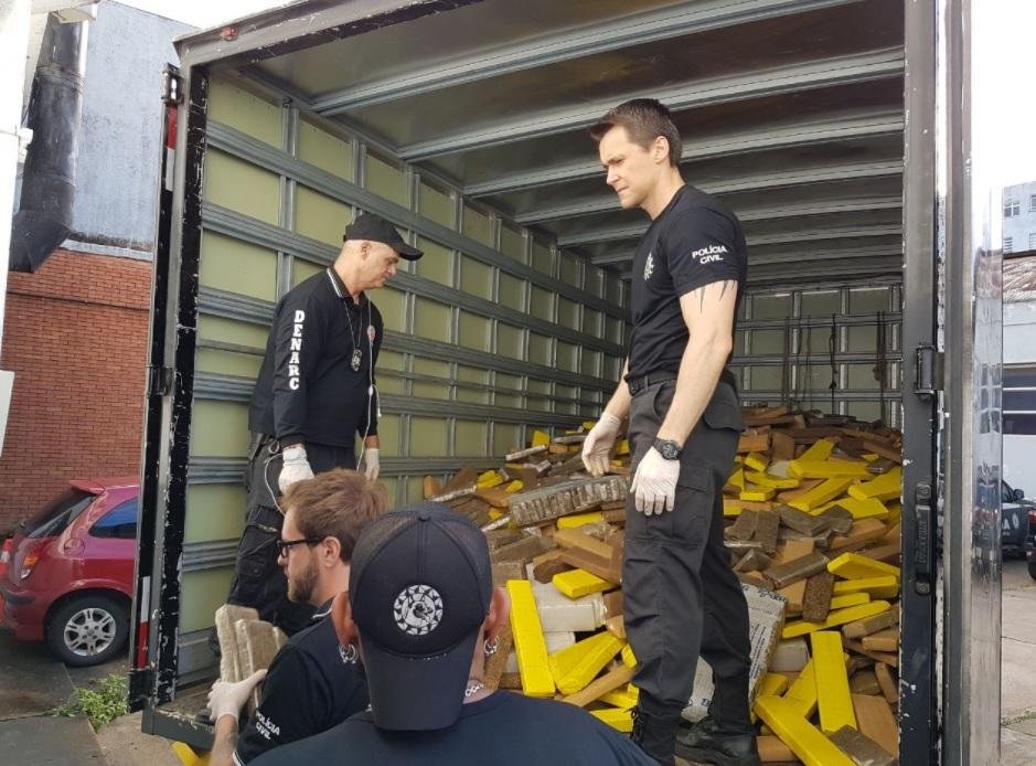 Quatro toneladas de drogas est&atilde;o sendo destru&iacute;das pela Pol&iacute;cia Civil