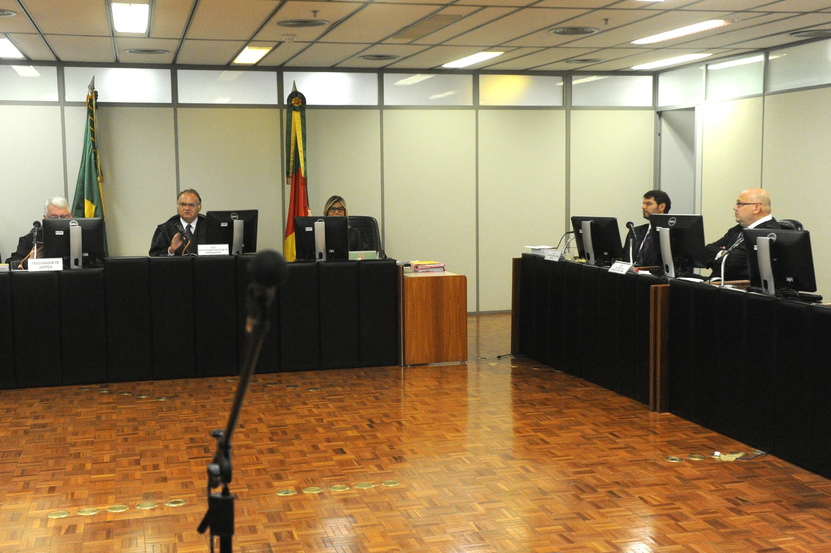 TJRS negou recurso do MP e r&eacute;us da Kiss n&atilde;o ir&atilde;o a j&uacute;ri popular