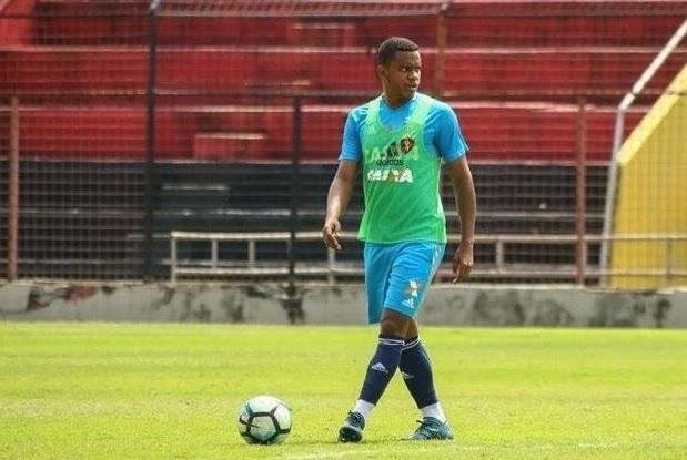 Inter tem at&eacute; 2 de setembro para confirmar empr&eacute;stimo de Rithely 