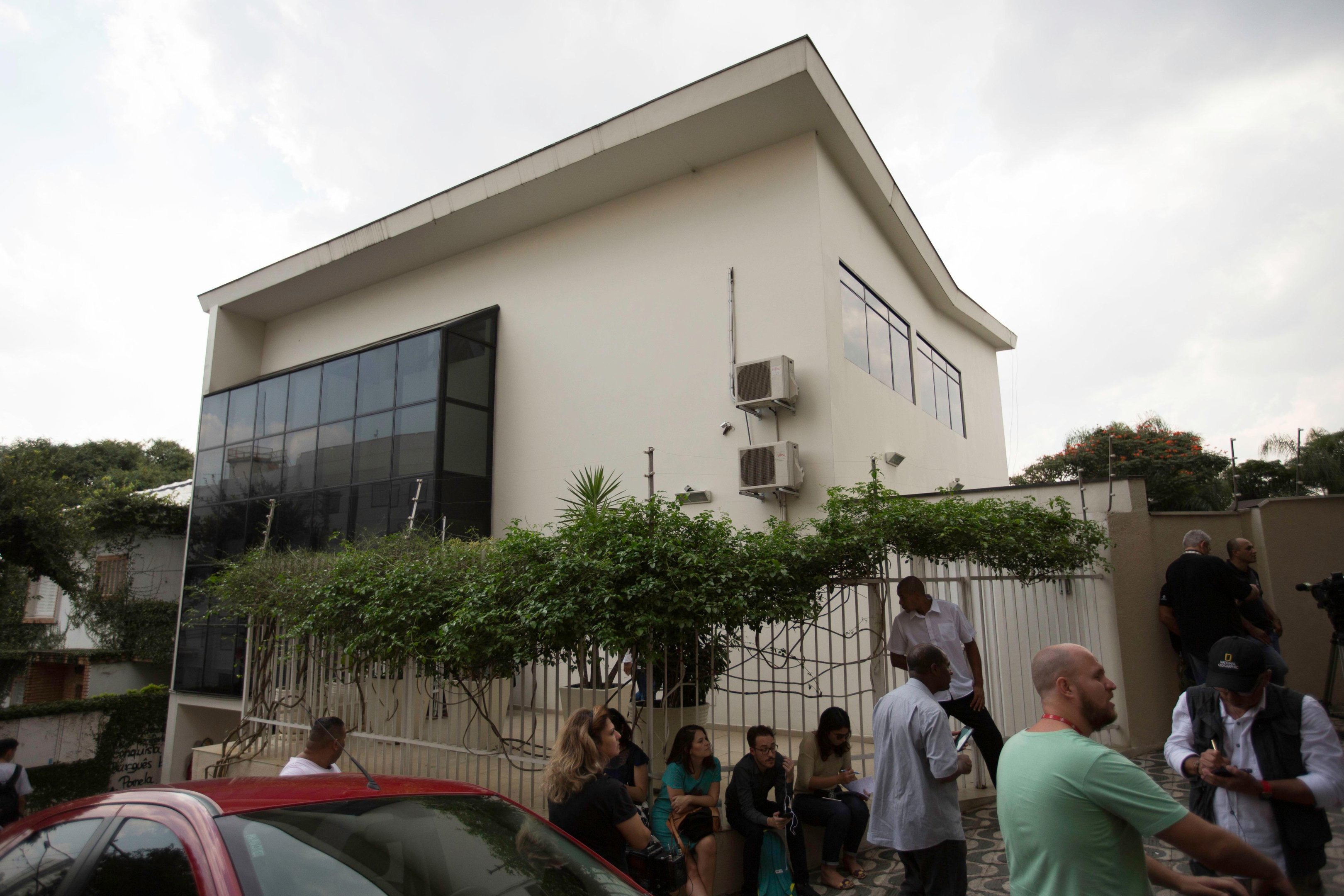 Lula se reuniu com aliados no Instituto Lula
