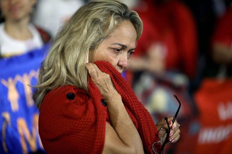 Apoiadores de Lula recebem em sil&ecirc;ncio voto de Rosa Weber