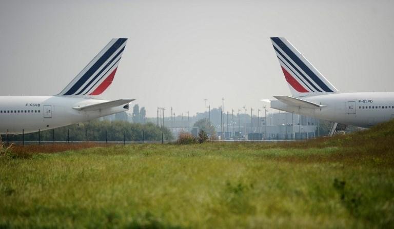 Cronograma de voos seguia as previs&otilde;es, com o cancelamento de 25% de voos longos e 35% de voos de m&eacute;dia dist&acirc;ncia no aeroporto parisiense de Roissy-Charles de Gaulle