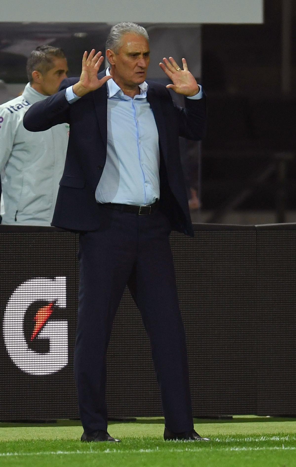 Tite convocar&aacute; Sele&ccedil;&atilde;o para Copa no dia 14 de maio