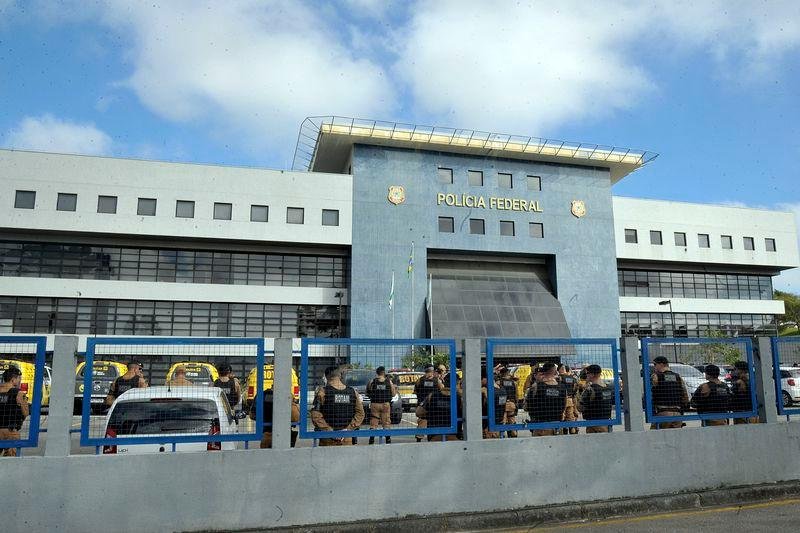 Pessoas com atedimento agendado devem passar por interdi&ccedil;&atilde;o em raio de 500 metro em torno da Superintend&ecirc;ncia