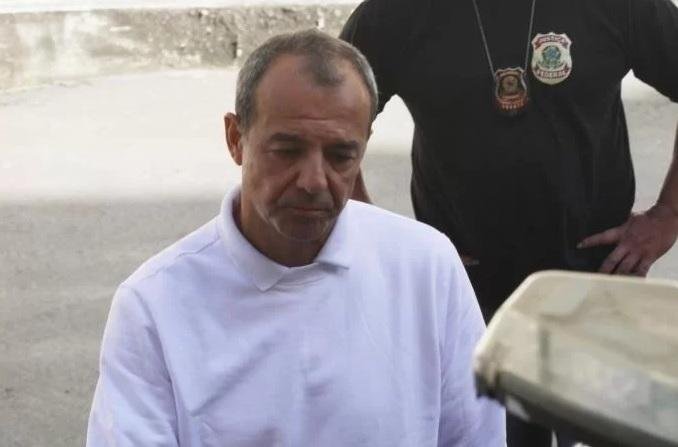 S&eacute;rgio Cabral vira r&eacute;u por 2.281 passeios no helic&oacute;ptero do estado do Rio