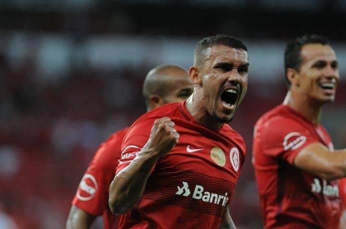 Pottker voltou a ser relacionado para jogo contra o Vit&oacute;ria