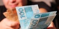 Governo propõe salário mínimo de R$ 1.002 para o próximo ano