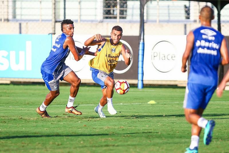 Alisson pode ser titular contra o Cruzeiro