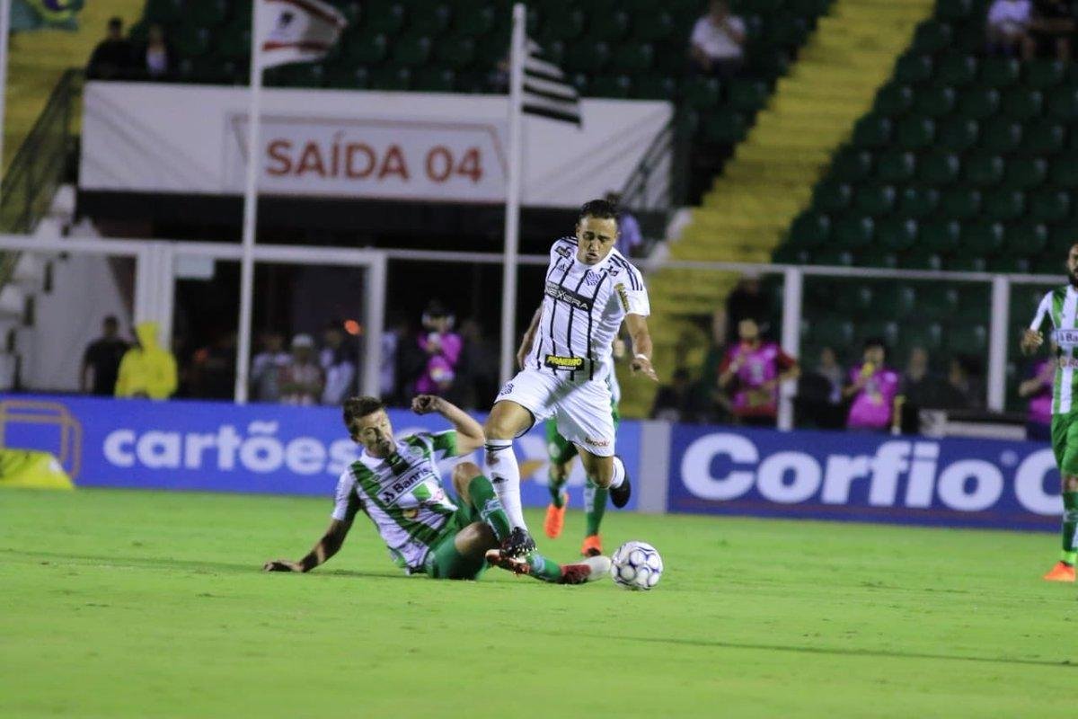 Time de Caxias pressionou no fim e n&atilde;o reverteu placar de 2 a 1