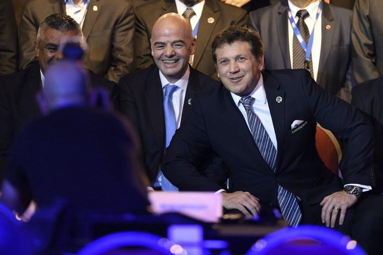 Fifa e a Conmebol manobram para convencer os demais cartolas internacionais a aceitar expandir a Copa do Mundo 