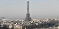Torre Eiffel fecha por greve do pessoal de segurança