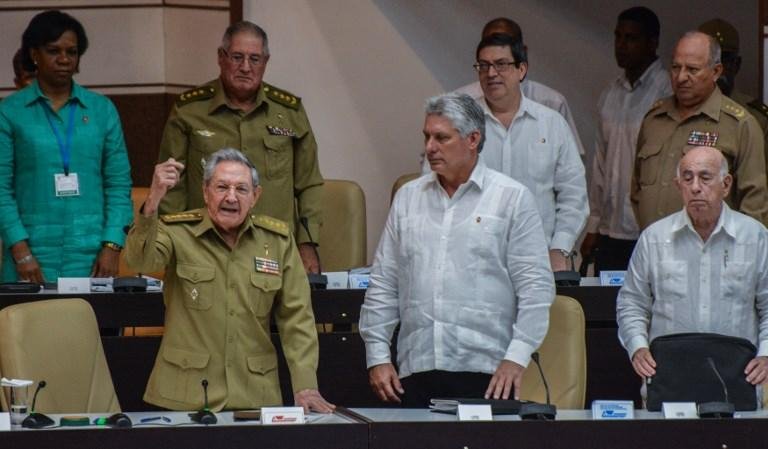 Cuba se prepara para o fim da dinastia Castro