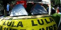 Acampamento pró-Lula em Curitiba vai sair do entorno da PF, diz Secretaria