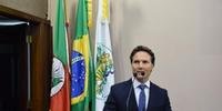 Vereadores arquivam processo de impeachment contra prefeito de Caxias do Sul