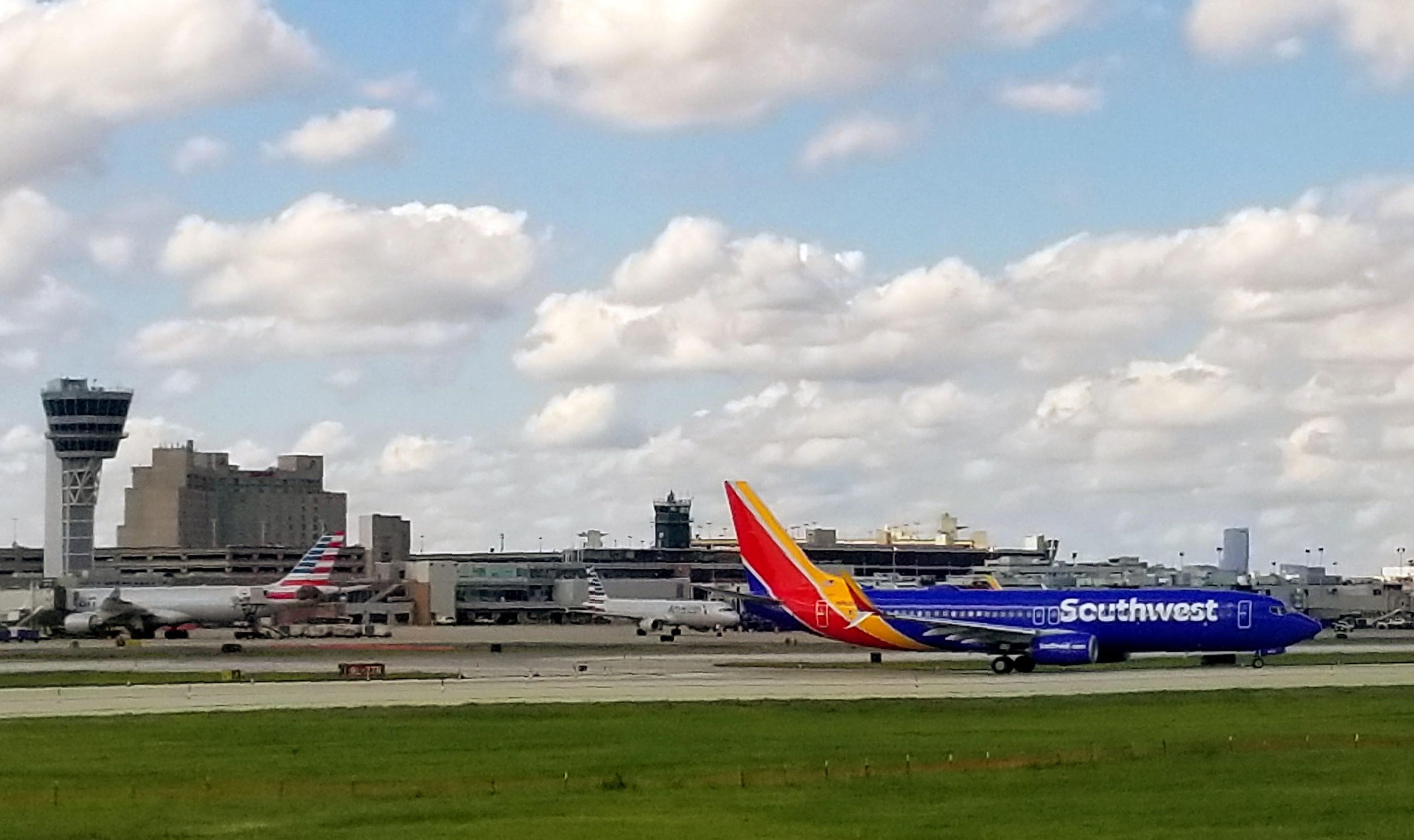 Voo apresentou problemas logo ap&oacute;s decolar do aeroporto em Nova Iorque