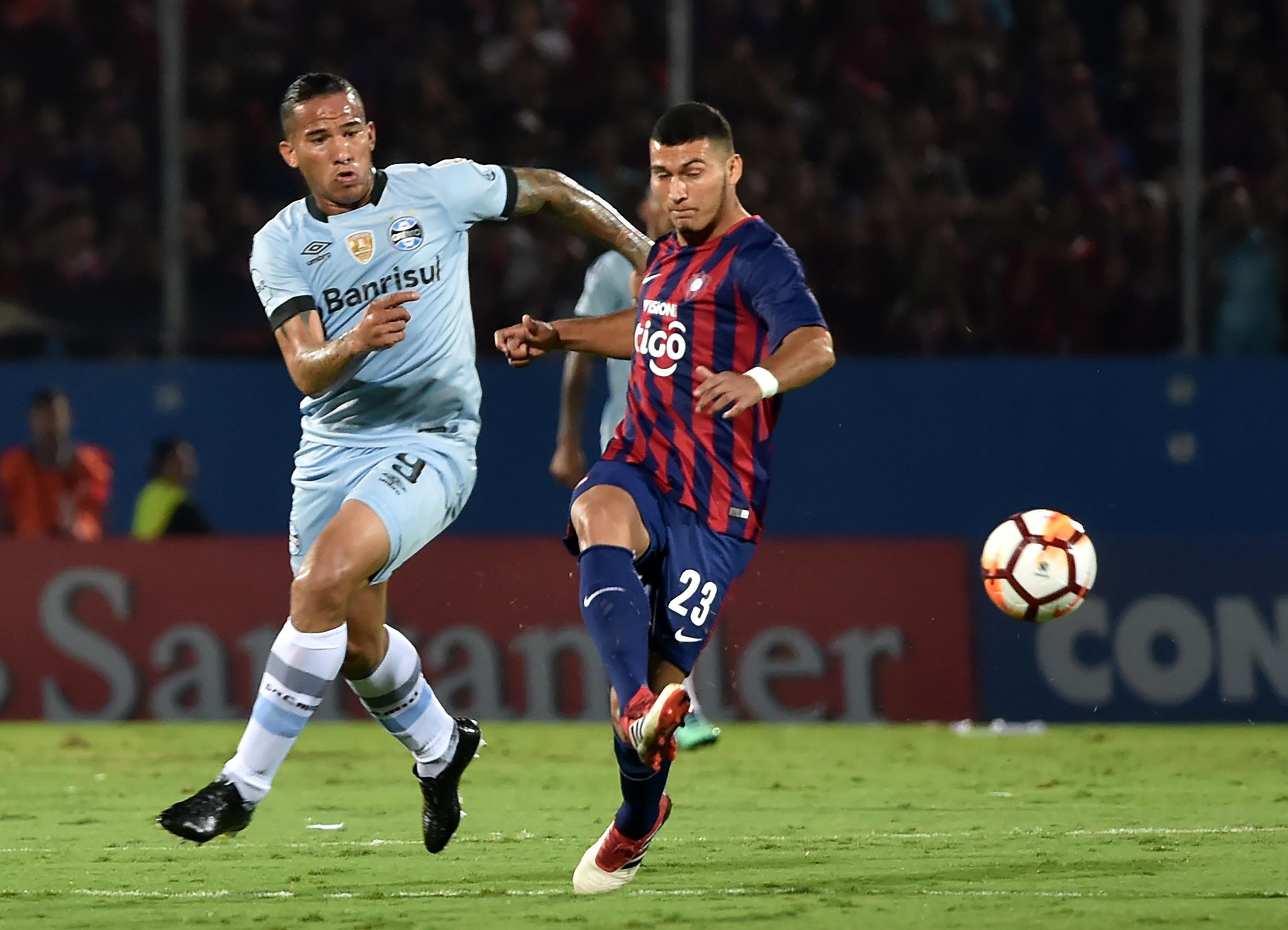 Tricolor teve p&ecirc;nalti negado, mas criou pouco para sair do 0 a 0 em Assun&ccedil;&atilde;o