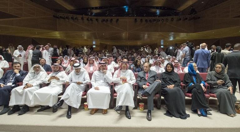 Ar&aacute;bia Saudita exibe "Pantera Negra" em teste para abertura dos cinemas