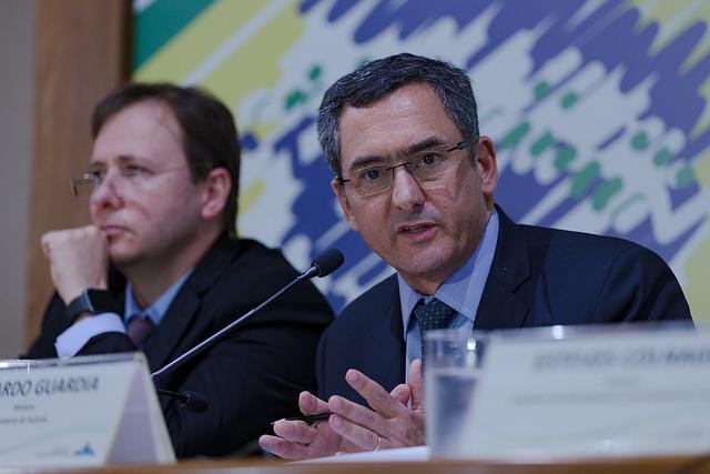 Afirma&ccedil;&atilde;o foi feita em Washington, onde o ministro participa do FMI 