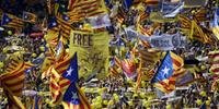 Milhares protestam em Barcelona contra prisão de separatistas catalães