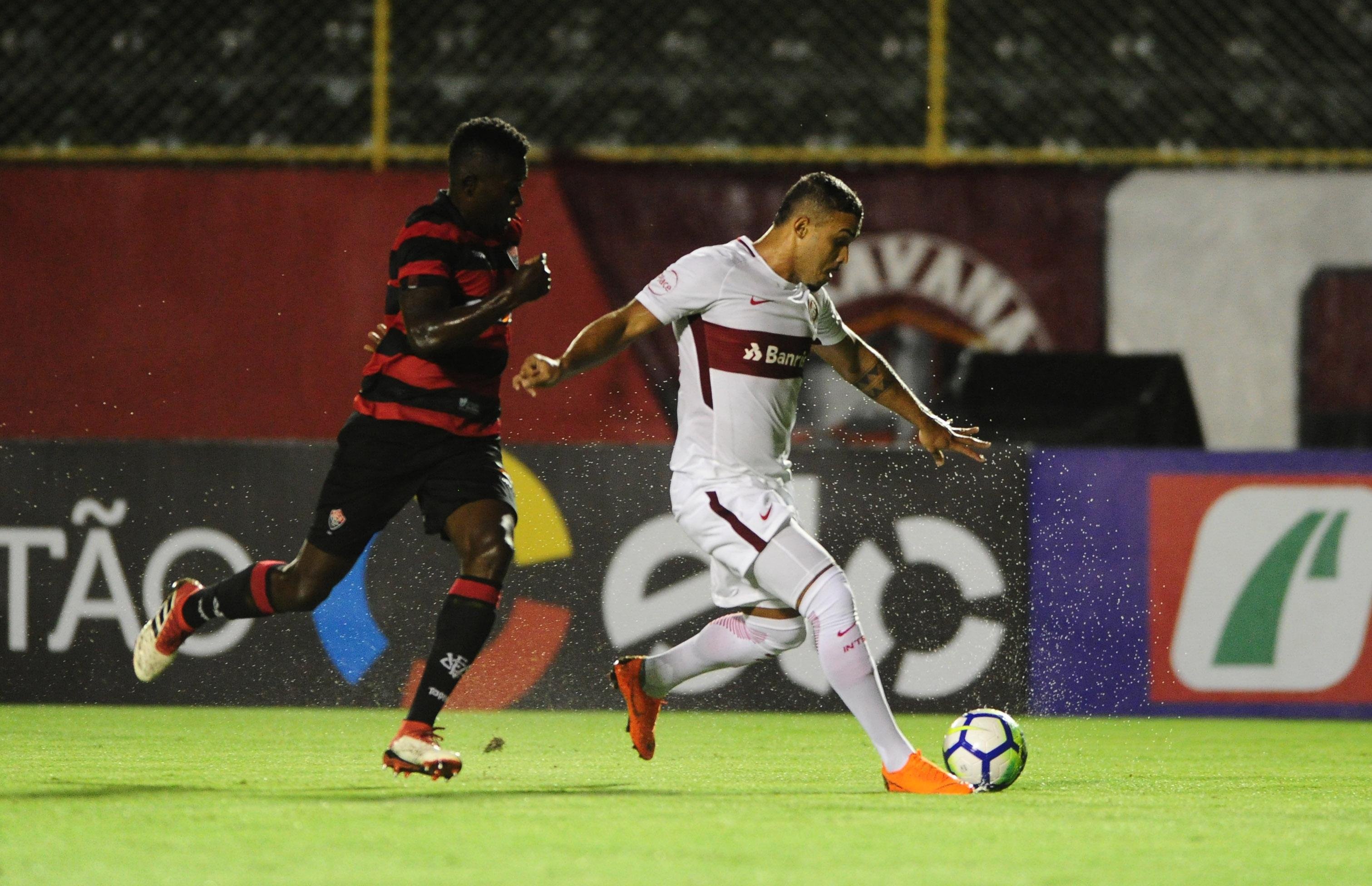 Inter perdeu para o Vit&oacute;ria e deu adeus &agrave; Copa do Brasil
