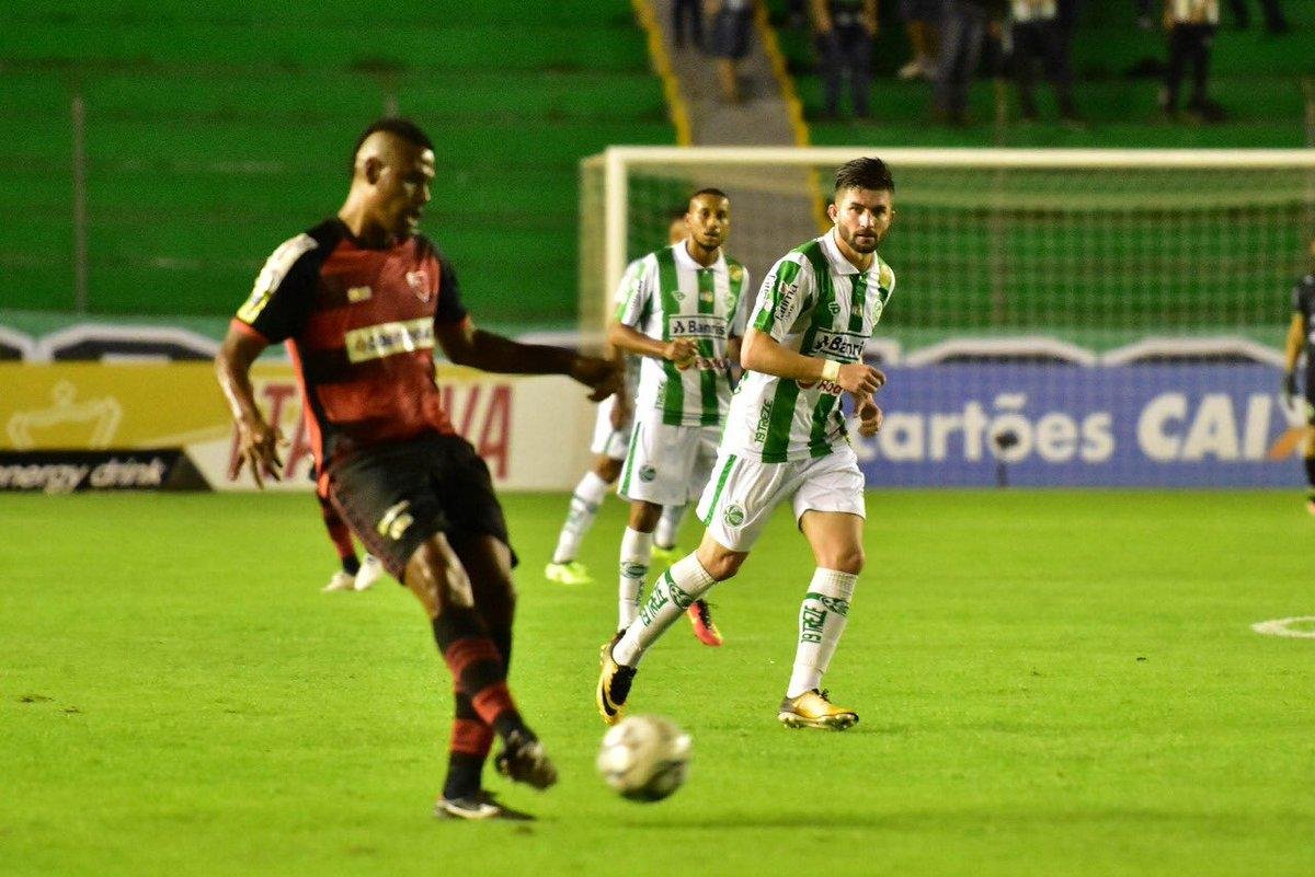 Verd&atilde;o da Serra saiu na frente, mas sofreu 1 a 1 no fim da partida em Caxias