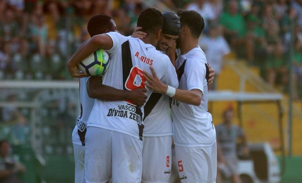 Chapecoense e Vasco empatam em 1 a 1 na Arena Cond&aacute; 