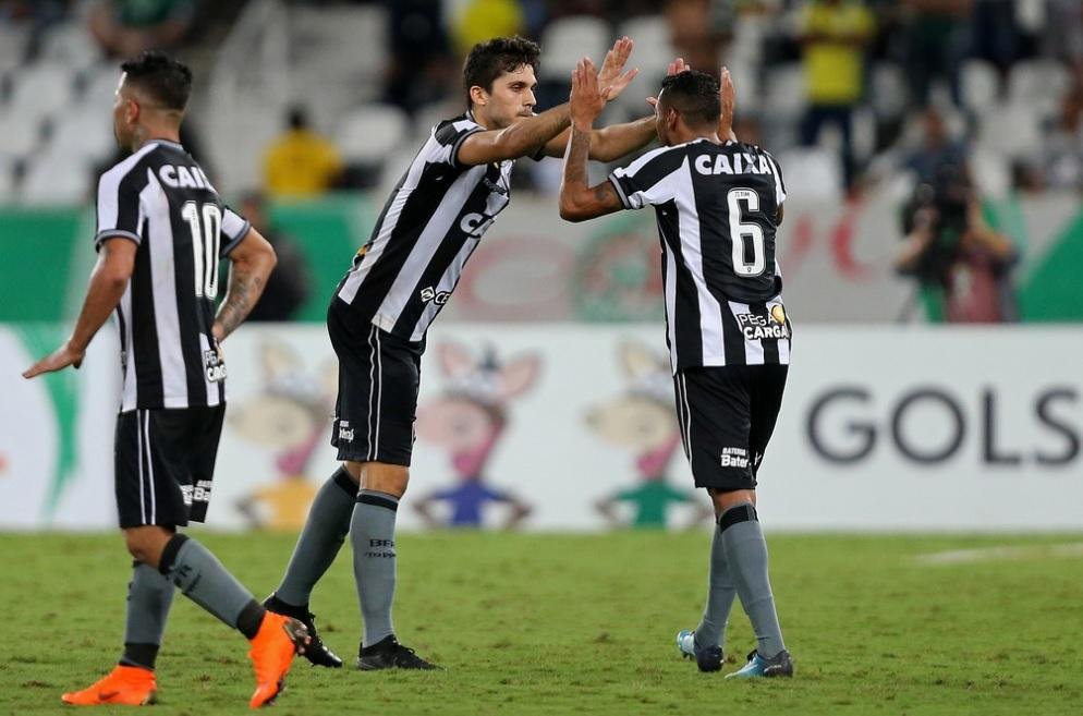 Botafogo busca primeira vit&oacute;ria diante do Sport 