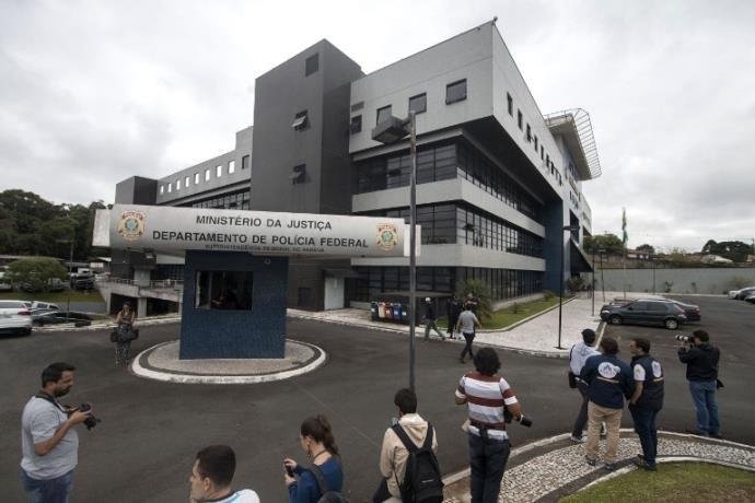 L&iacute;der do PT na C&acirc;mara afirma que atitude de ju&iacute;za &eacute; "grave ataque ao Poder Legislativo"