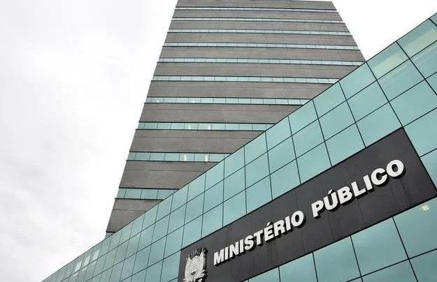 Projetos de reajuste salarial do Judici&aacute;rio devem ser arquivados
