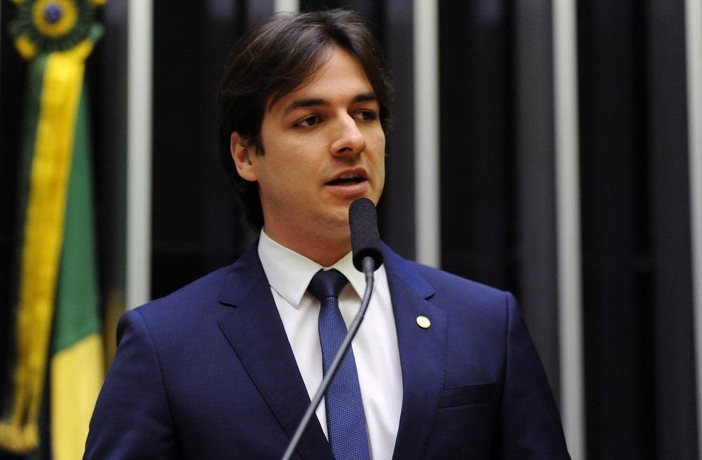  Autor do projeto deputado Pedro Cunha Lima justificou que isto pode melhorar o desempenho dos estudantes brasileiros
