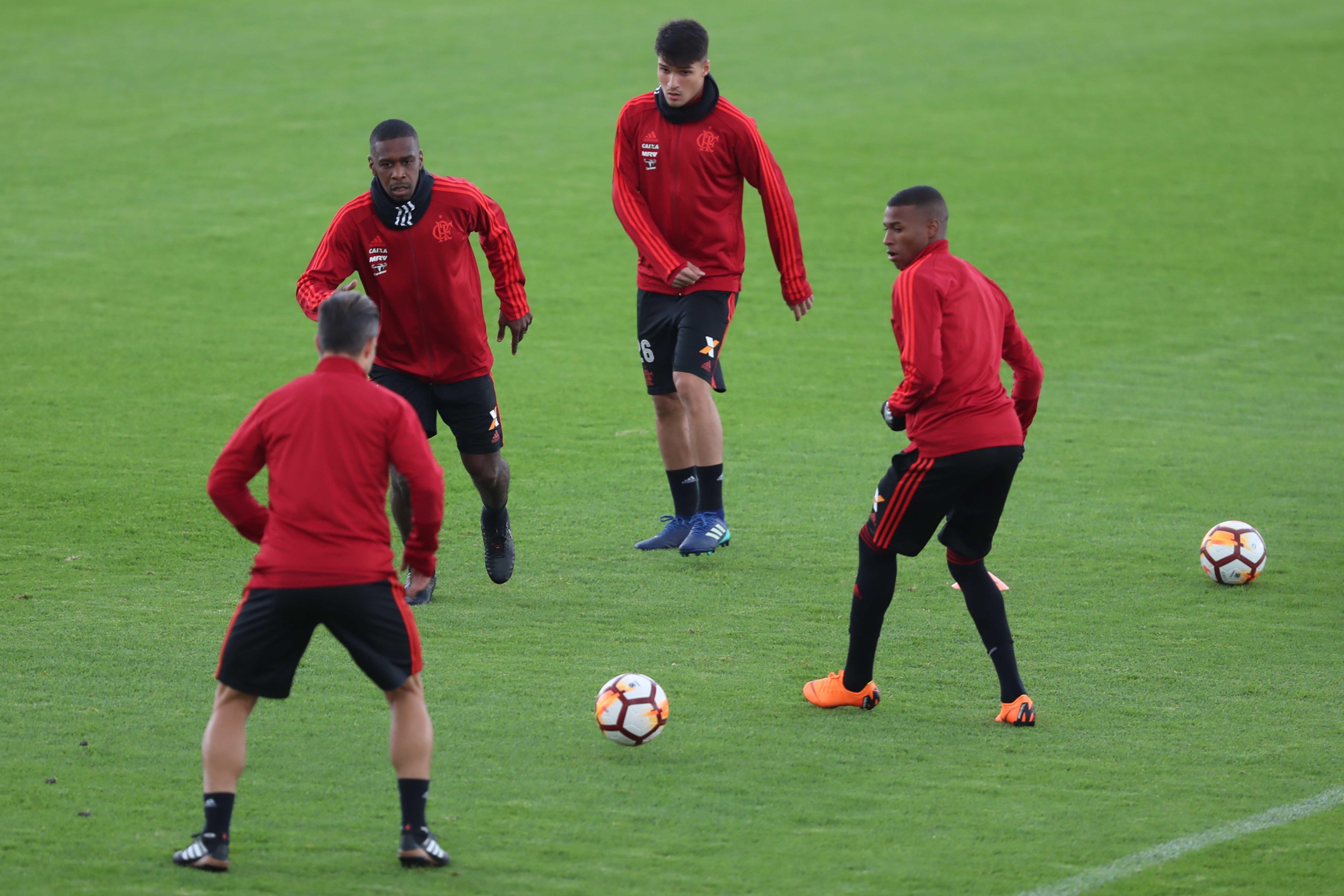 Ap&oacute;s resultado positivo no Equador, rubro-negro deve buscar conter advers&aacute;rio 