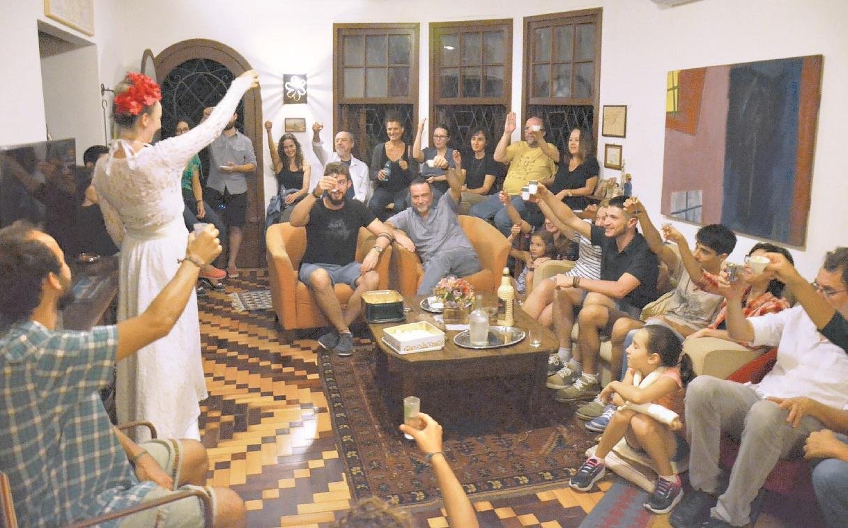 Espet&aacute;culo "El Juego de Antonia" &eacute; uma das atra&ccedil;&otilde;es do semin&aacute;rio sobre festivais de artes c&ecirc;nicas Intercena