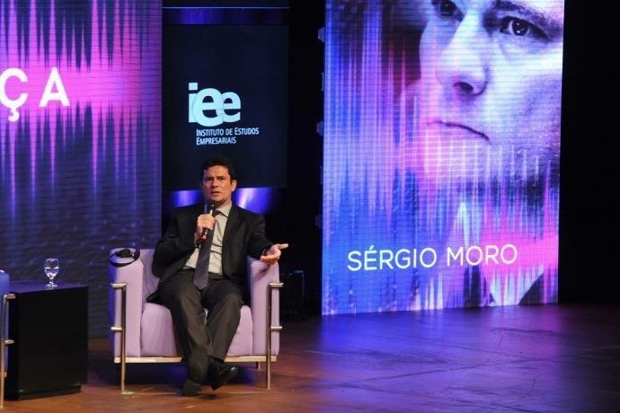 Para Moro, h&aacute; "precipita&ccedil;&atilde;o" de ambas as partes, pois a decis&atilde;o do STF sequer foi publicada
